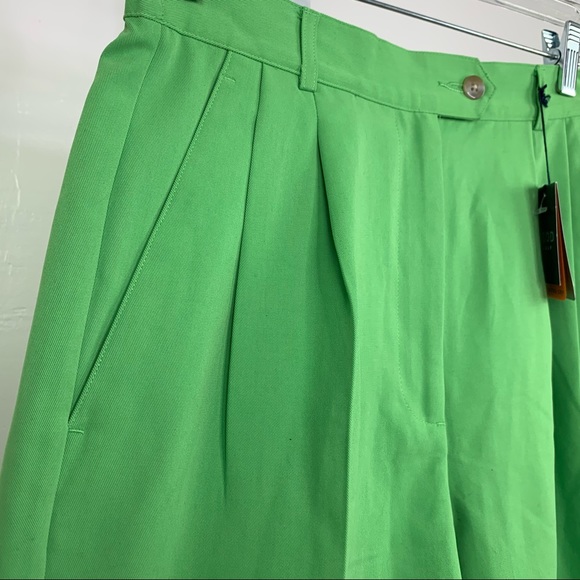 IZOD Golf X-Dry Bright Green Pleated Shorts NWT| 2 - Picture 6 of 9
